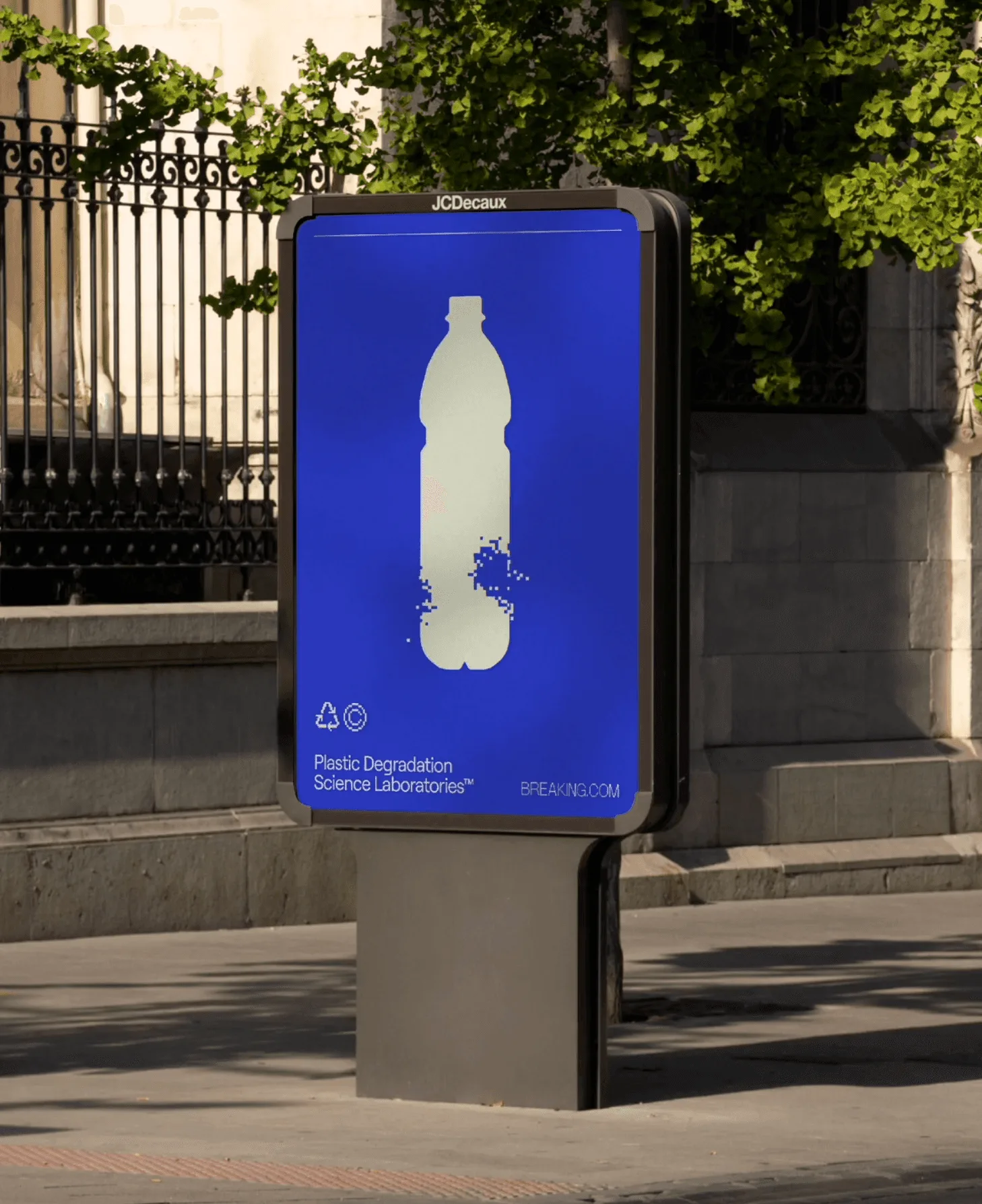 Breaking brand identity design by Maven Creative (7)